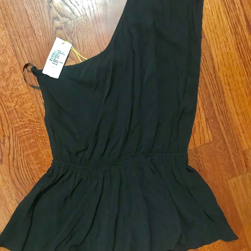 NEVER WORN W/Tags Women’s BCBG Top